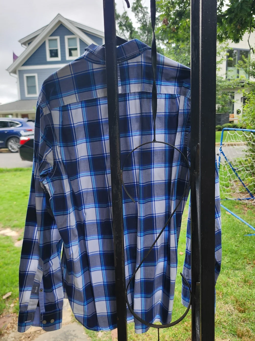 Banana Republic Camden Fit Plaid Shirt. Size Medium.